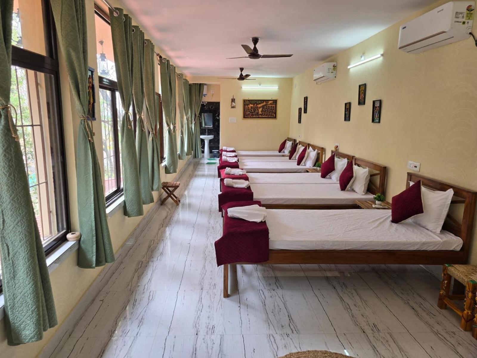 Moon Village Resort Shānti Niketan Exterior foto