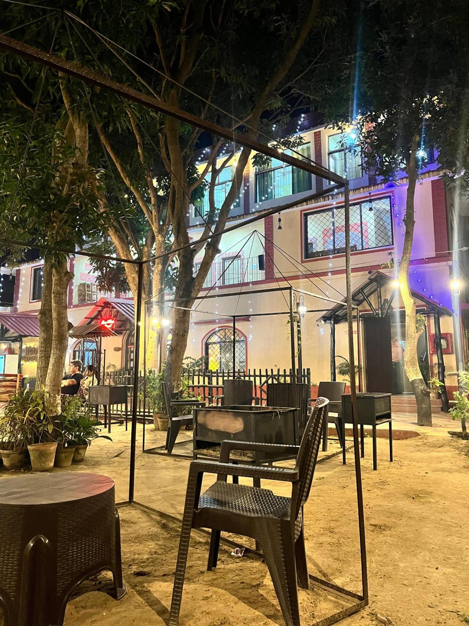 Moon Village Resort Shānti Niketan Exterior foto