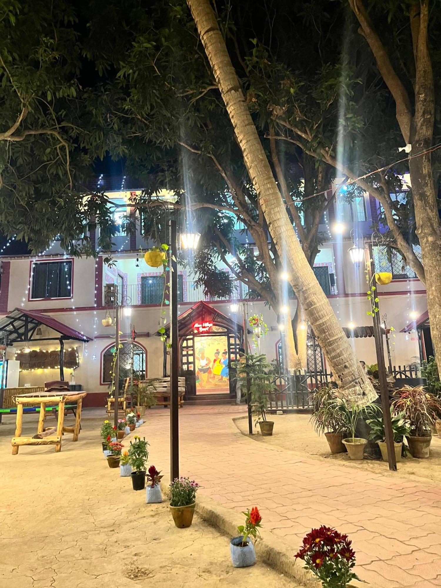 Moon Village Resort Shānti Niketan Exterior foto